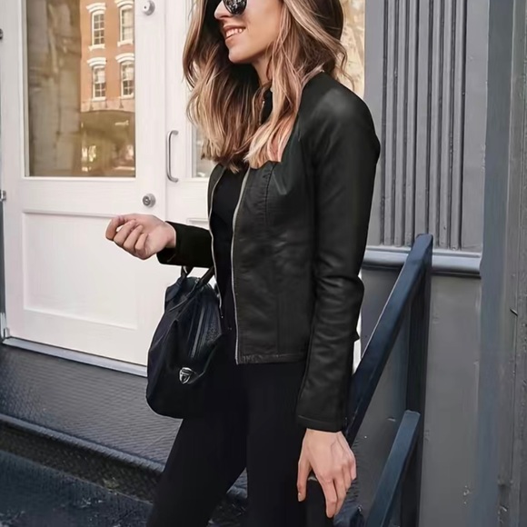 Cropped Moto Women's PU Faux Leather Look Zipper Jacket - Picture 2 of 7